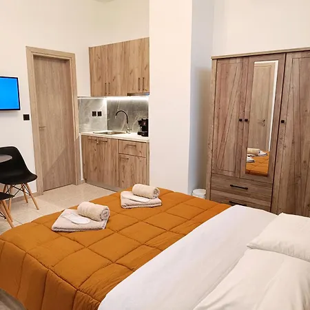 Apartman Giorgio Patrasso - Micro In The Center Of *