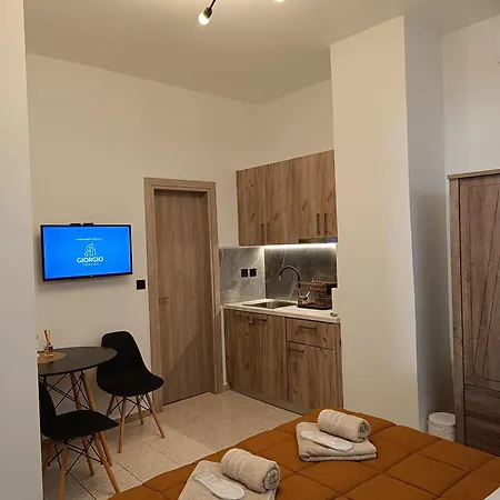 Apartment Giorgio Patrasso - Micro In The Center Of