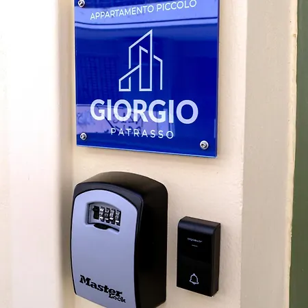Giorgio Patrasso - Micro In The Center Of Apartman Pátra