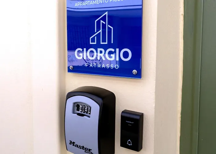 Giorgio Patrasso - Micro In The Center Of Apartamento Patras